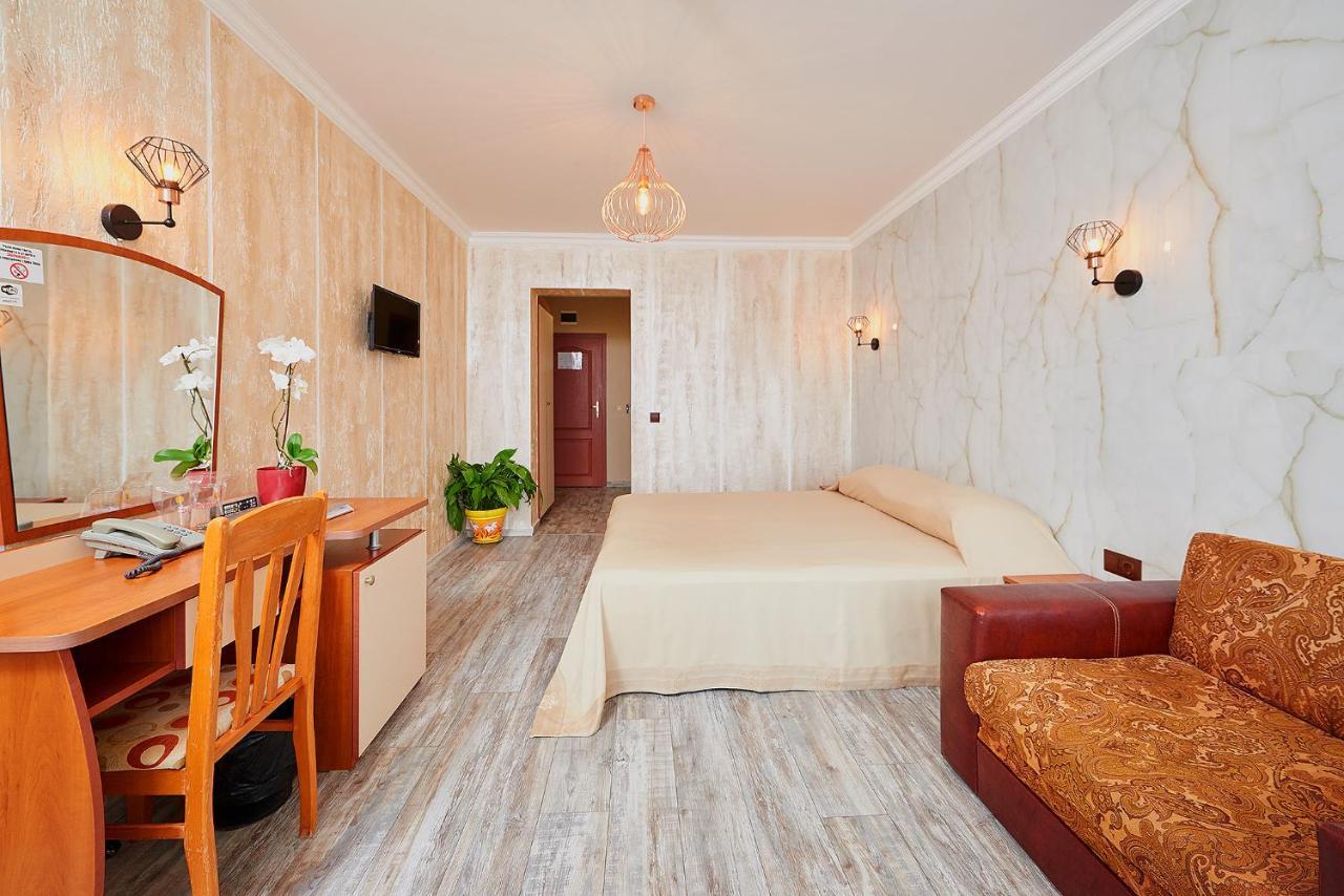 Petar And Pavel Hotel & Relax Center Ahyolu Dış mekan fotoğraf