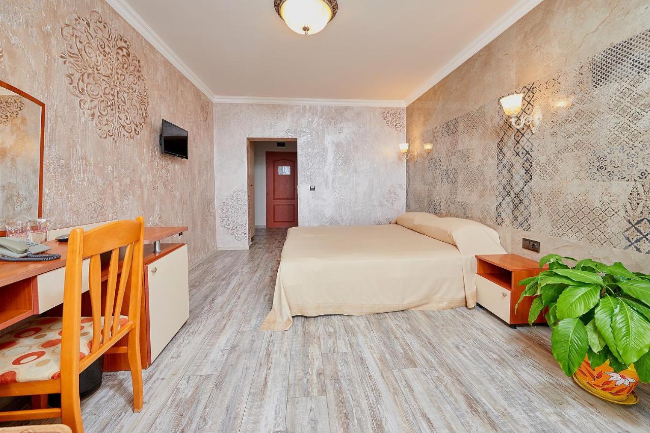 Petar And Pavel Hotel & Relax Center Ahyolu Dış mekan fotoğraf