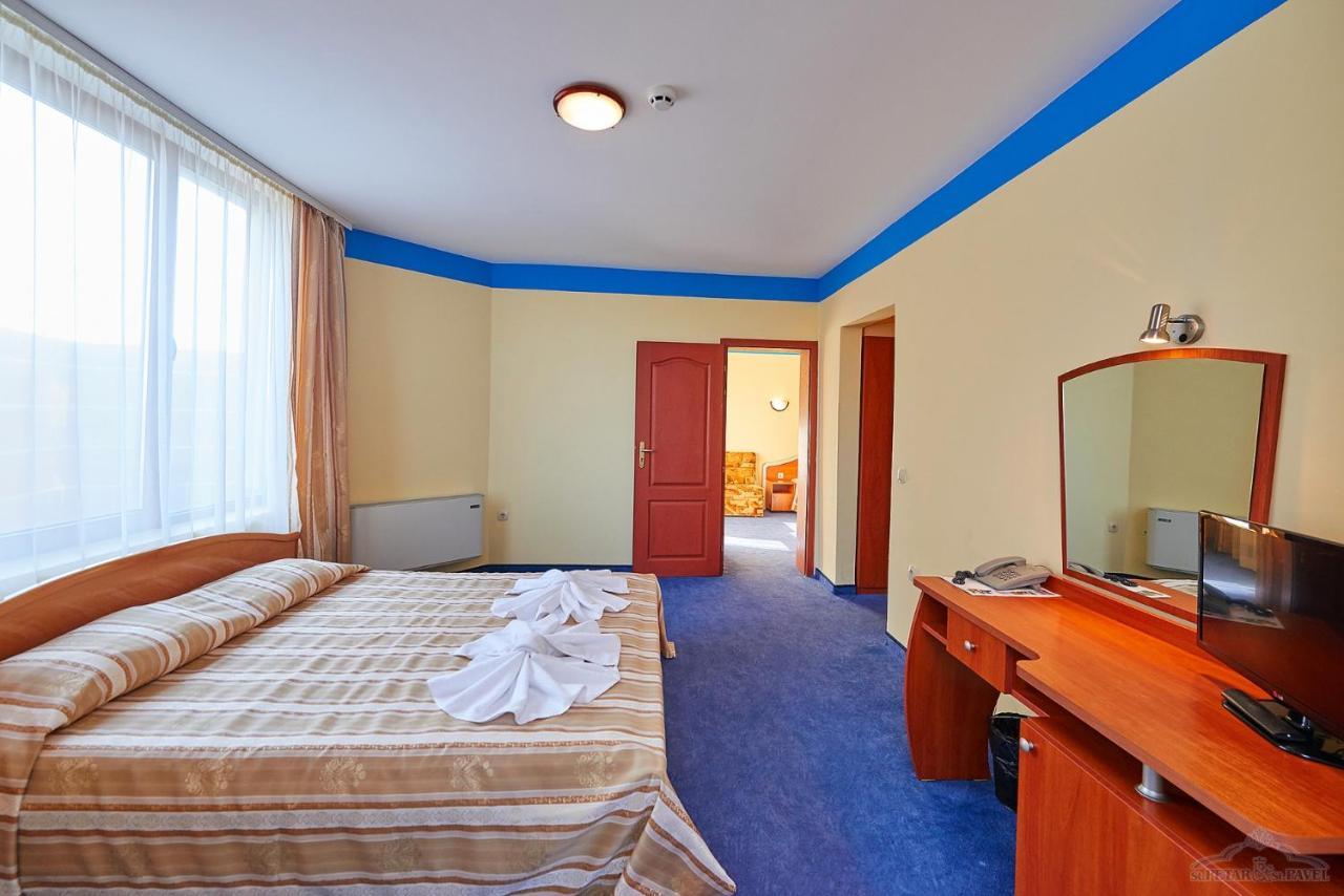 Petar And Pavel Hotel & Relax Center Ahyolu Dış mekan fotoğraf